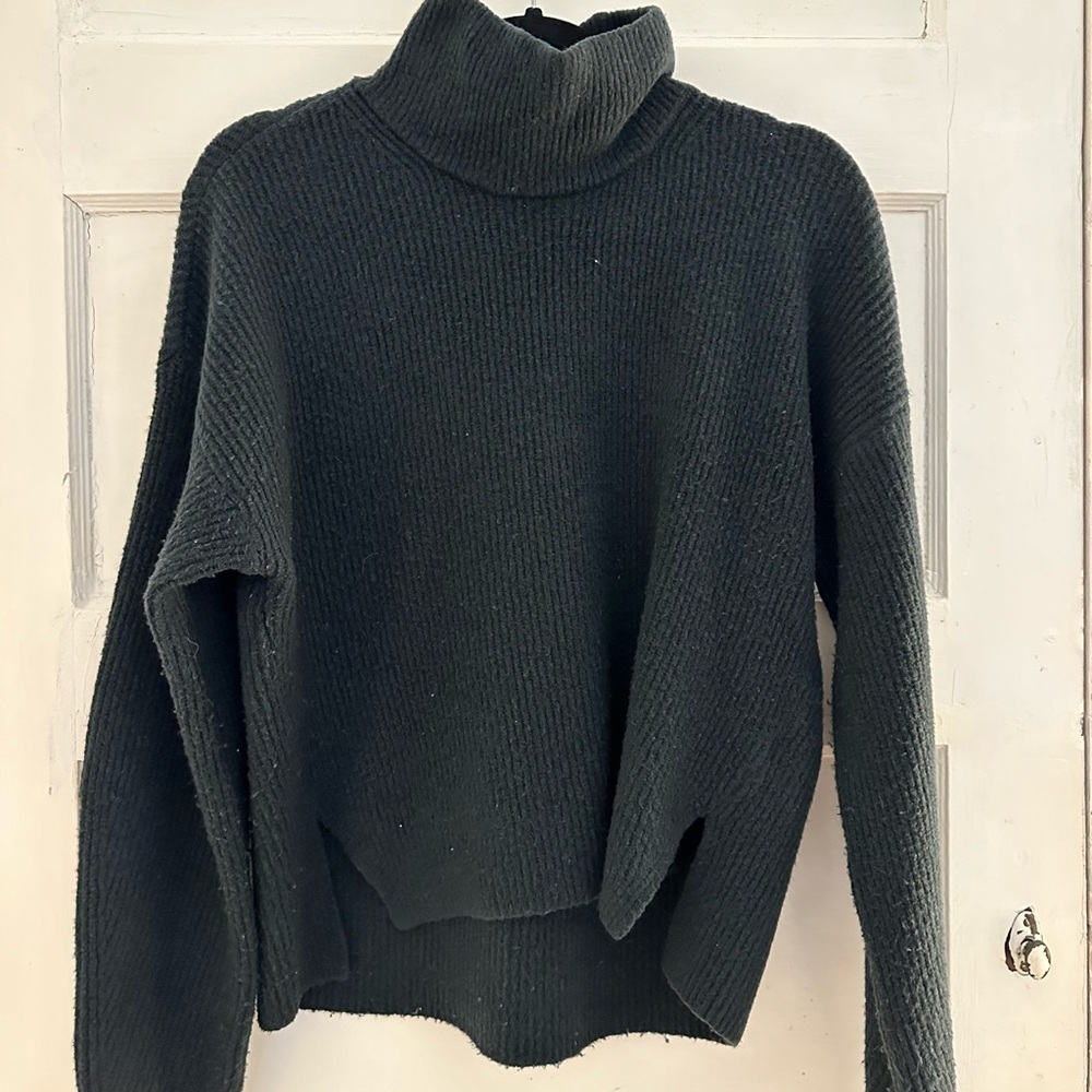 Abercrombie sweater
